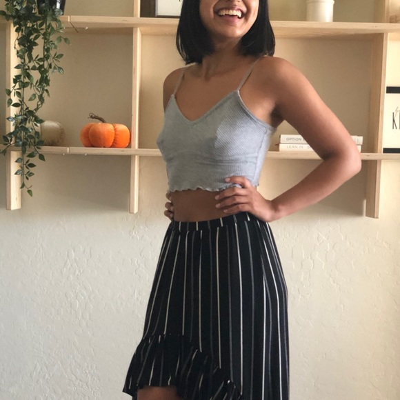 Black & White Striped High-Low Skirt - Picture 4 of 6